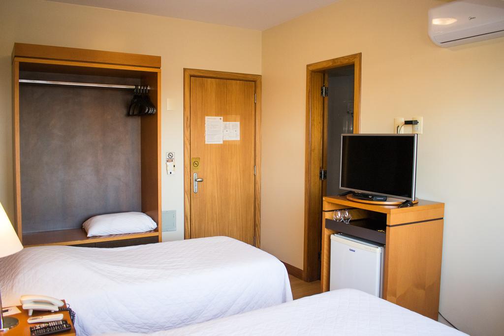Hotel Jacques Georges Business Pelotas Exterior foto