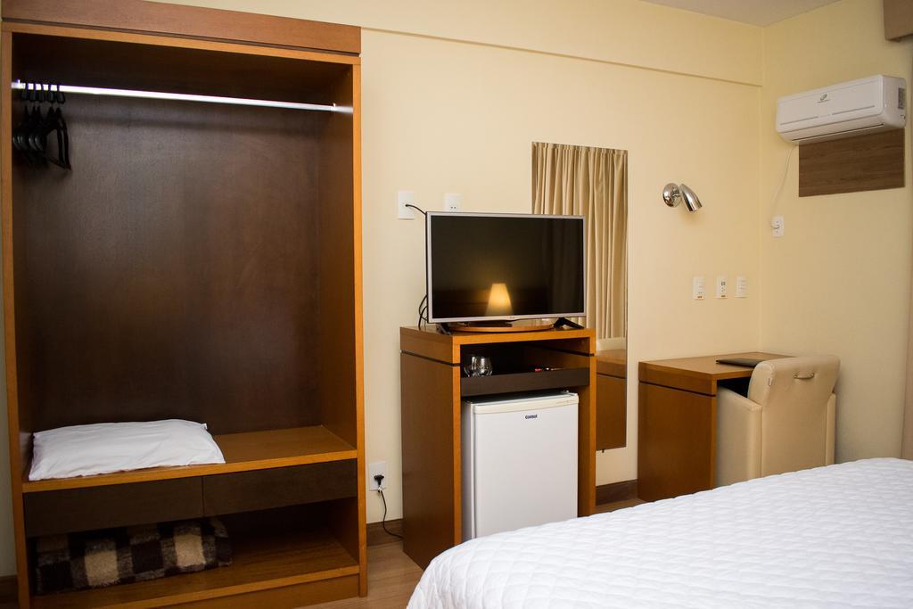Hotel Jacques Georges Business Pelotas Exterior foto