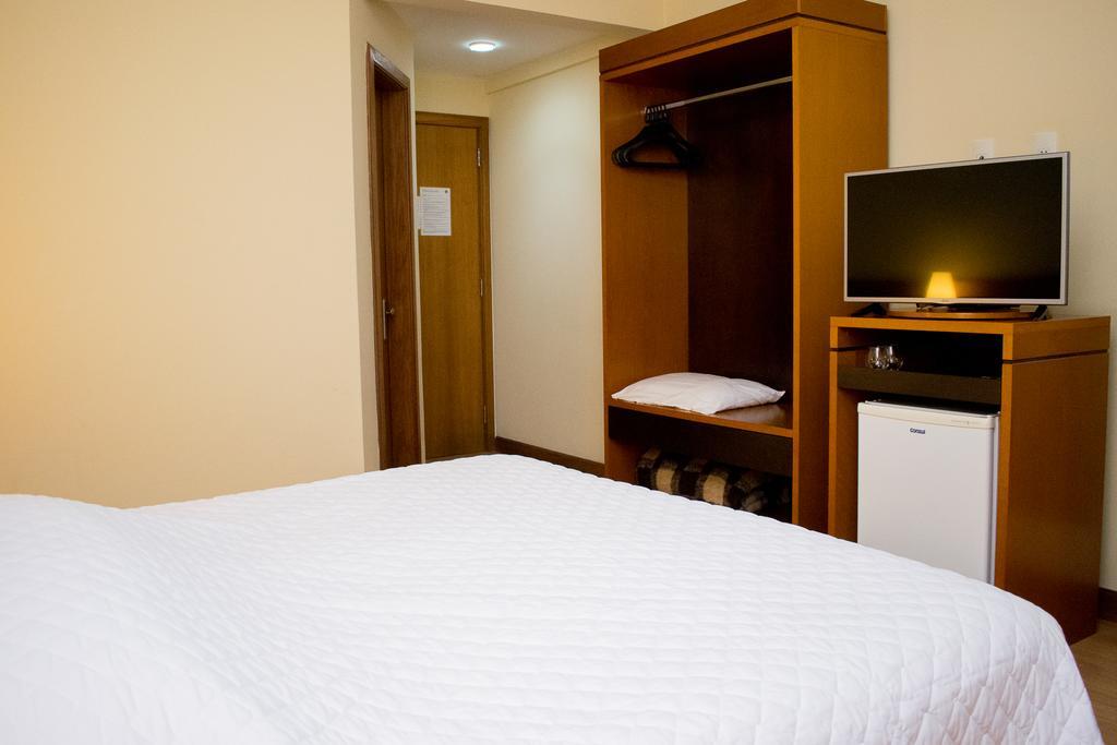 Hotel Jacques Georges Business Pelotas Exterior foto